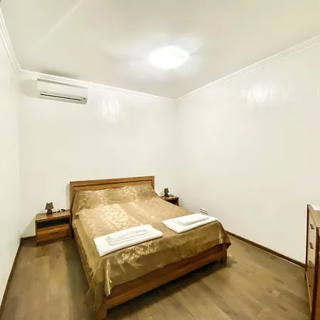 Shpinat Inn Odesa
