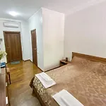 шпинат Мини-отель Одесса